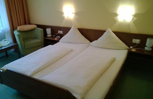 Bad Konigshofen Hotel | Landhotel Vierjahreszeiten