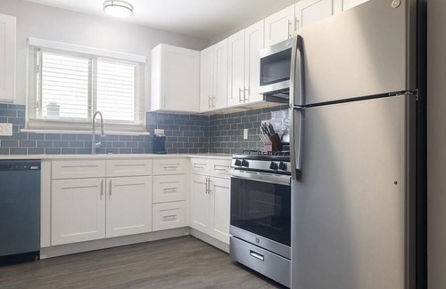 Ann Arbor Apartment | Landing at Arbor Haus - 2 Bedrooms in Carpenter