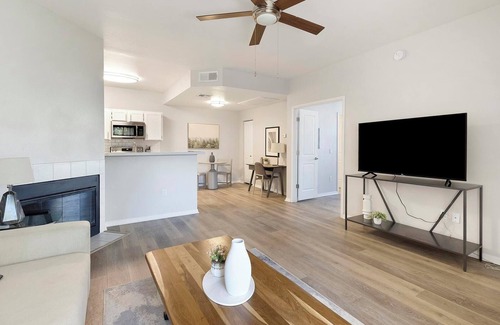 Greenbell Apartment | Landing at Boulders at Lookout Mountain - 1 Bed.