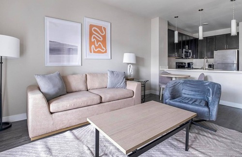 Katy Apartment | Landing at Falcon at Grand Harbor - 1 Bedroom i.