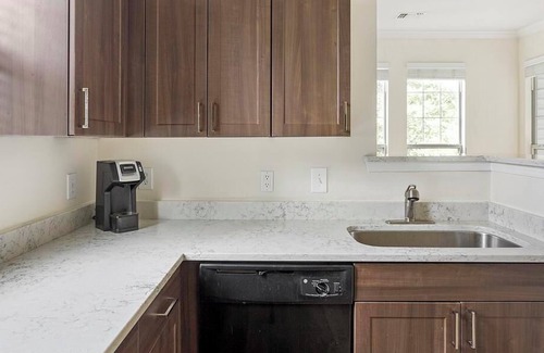 West Chester Apartment | Landing at Jefferson at Westtown - 2 Bedrooms in West Goshen