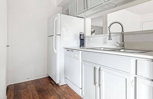 Windsor Park Apartment | Landing at Mueller Flats - 2 Bedrooms in Windso.