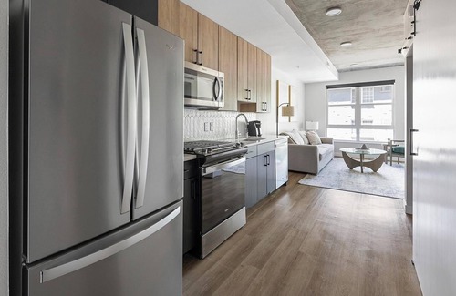 Englewood Apartment | Landing at Noble - Studio in Englewood