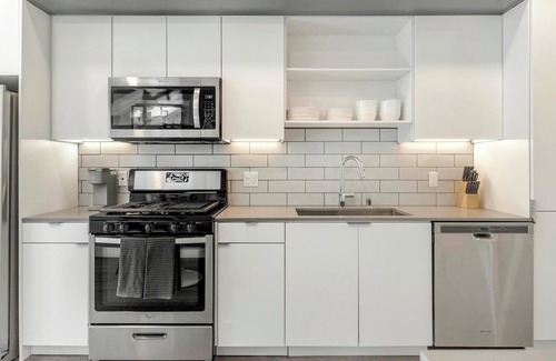 Homestead Apartment | Landing at Seascape Pointe - 3 Bedrooms in Home.