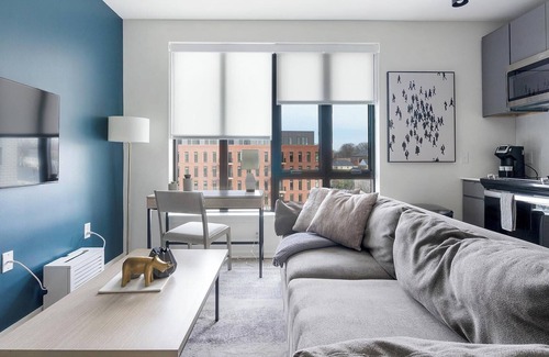 Durham Apartment | Landing at The Rigsbee Phase l - Studio in Old .