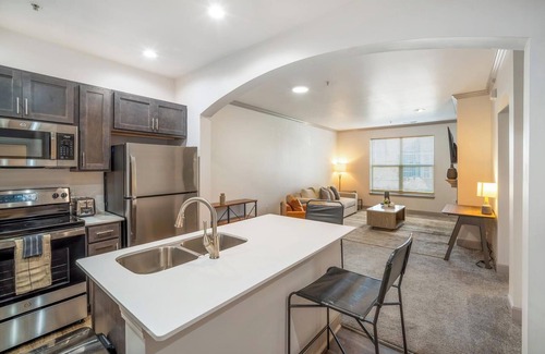 Corryville Apartment | Landing at The Village at Stetson Square - 1 Be.