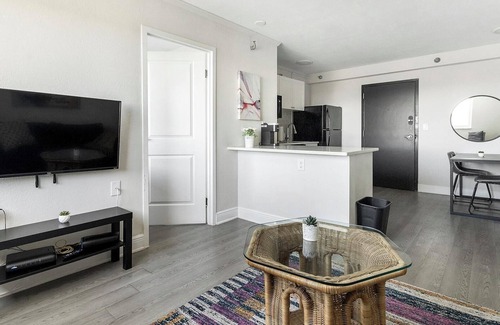 St. Petersburg Apartment | Landing at The Wayland - 1 Bedroom in Downtown .