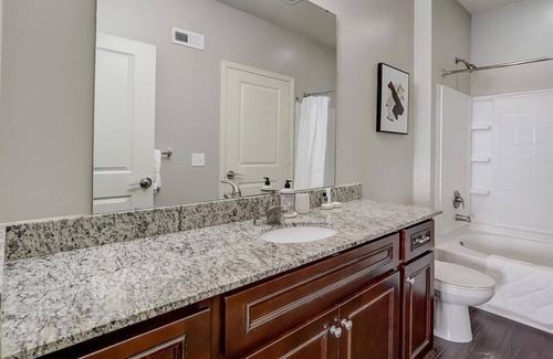 I-435 West KC-KS Apartment | Landing at Village West Luxury Apartments - 1 Bedroom in I 435 West Kc Ks