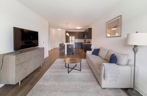 Schaumburg Apartment | Landing | Beautiful 1BD, Yoga Studio, Gym