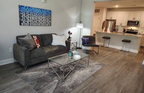 Newberry Apartment | Landing | Beautiful 2BD, Gym, Pool