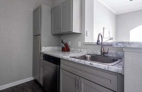 Briarforest Apartment | Landing | Incredible 1BD, Pool, Gym