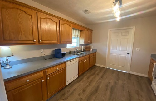 Vine Grove House | Landing Pad