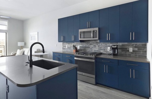 Washington Ave./ Memorial Park Apartment | Landing | Spectacular 1BD, Rooftop Lounge, Pool