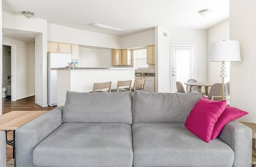 Southbelt/Ellington Apartment | Landing | Spectacular 2BD, Pool, Game Room