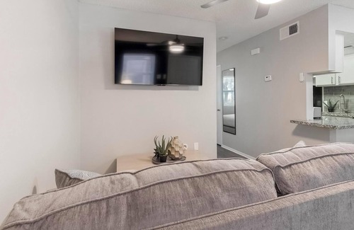 Southside Apartment | Landing | Stunning Studio, Gym, Clubhouse