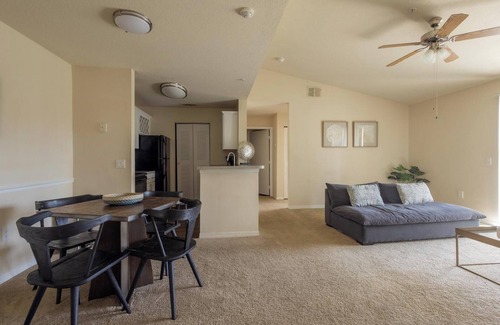 Trailer Estates Apartment | Landing | Stylish 2BD, Yoga Studio, Pool