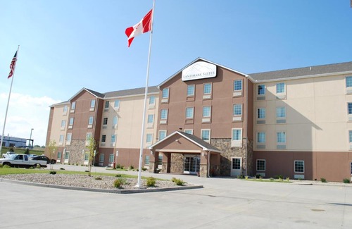 Williston Hotel | Landmark Suites - Williston