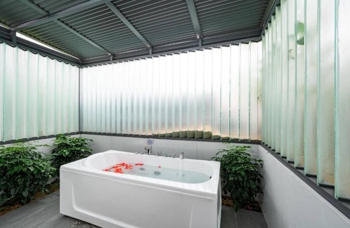 Lang Co Resort | LangCo Bay Retreat