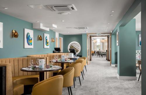 Hayling Island Hotel | Langstone Quays Resort, Portsmouth