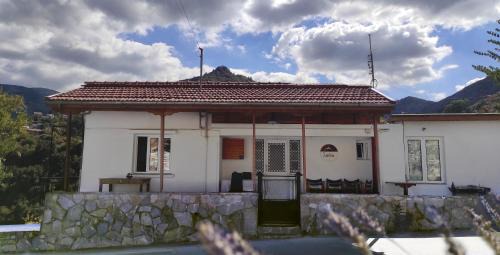 Kalopanayiotis House | Laoni Guest House in Moutoullas, Marathasa