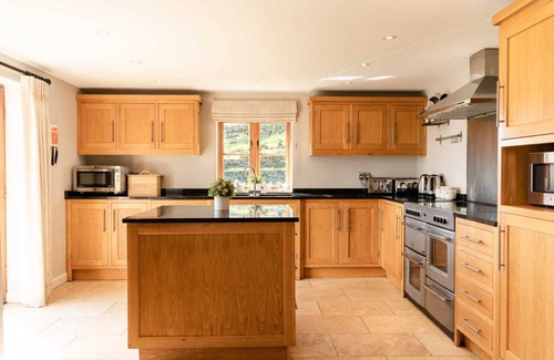 Longnor House | Lapwing Barns, large rural farmhouse with games room, perfect for all types of groups.