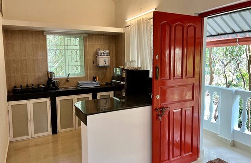 Sangolda Bed & Breakfast | Lar Amorosa Boutique Hotel - Goa