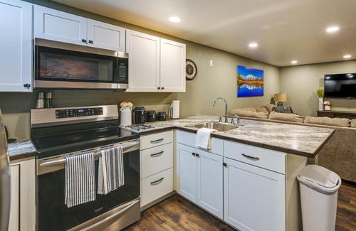 Laramie Apartment | Laramie Gem Less Than half Mi to University of Wyoming!