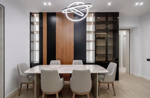 Kentron Apartment | Large 2 bedroom designer apartment KeyGo #0174 in the center your cozy apartment is just minutes from the Opera House
