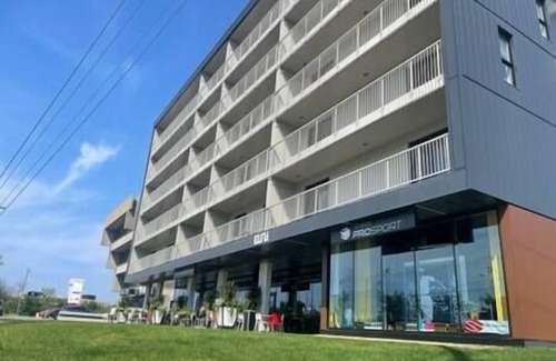 Cite-Universitaire Apartment | Large 2 bedrooms apartment