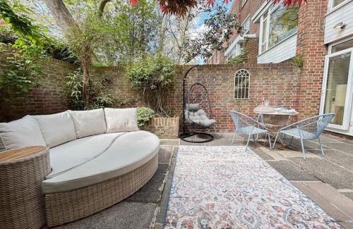Holland Park House | Large 6 bedroom Residence Retreat in Holland Park