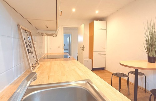 Alt-Rentfort Apartment | Large Accommodation | Near Movie Park | Veltins Arena