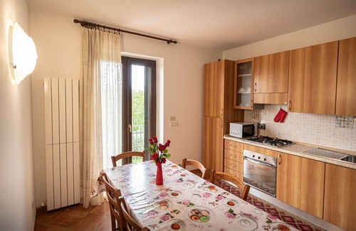 Rivotorto Apartment | Large and spacious apartment in Assisi for 6 guests