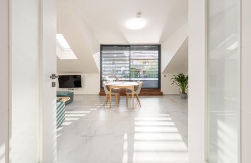 Brno Apartment | Large Apartment in a Quiet Area with Terrace & Free Garage