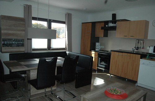 Mettlach Apartment | Large apartment right on the forest, ideal for hikers & bikers