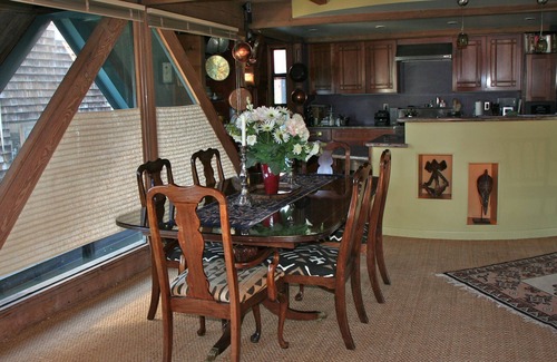 Marin City Boat Rental | Large, architecturally designed Floating Home - for a unique vacation!
