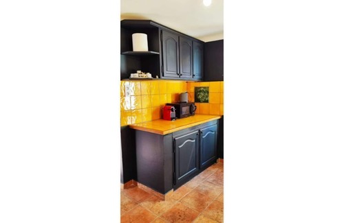 Vinon-sur-Verdon House | Large Artist's House with Terrace/Bright, warm and calm!