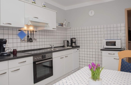 Polle Apartment | Large, comfortable, quiet 4-star apartment in the climatic health resort of Polle on the Weser cycle path