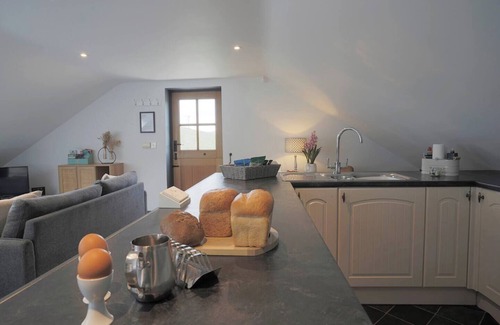 Lofthouse Apartment | Large, cozy detached 1st floor flat with far reaching views, ideally located for exploring Yorkshire