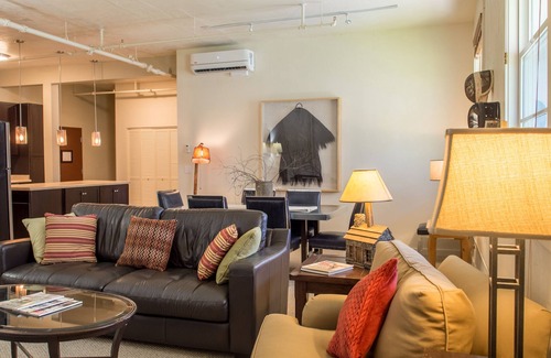 Grants Pass Apartment | Large Executive Loft Historic Grants Pass # 113