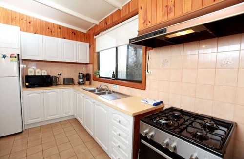 Jam Jerrup House | Large Family Beach House - Long stays discounted