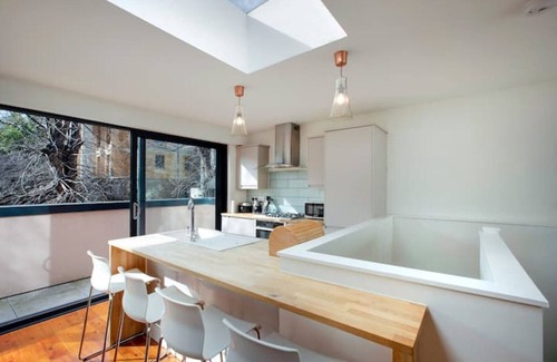 Hanham House | Large family, city centre Coach House