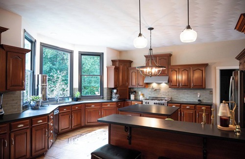 Troutville House | Large Family Home in Blue Ridge Mountains close to Roanoke/Blacksburg/Lynchburg