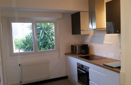 Kerroch House | Large family house, Lomener, PLOEMEUR (56), 4 beaches at 350m, 12 people