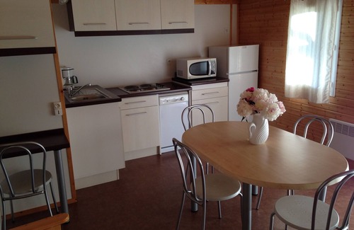 Beynat Ski Chalet | Large furnished cottage with terrace