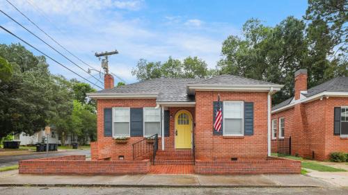 New Iberia House | Large Groups Welcome - 2 Homes Next Door
