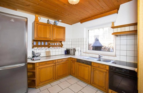 Huben House | Large holiday home with garden and balcony in Ötztal