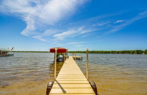 Nisswa House | Large Home on Lake Edward with Deck and Fire Pit!