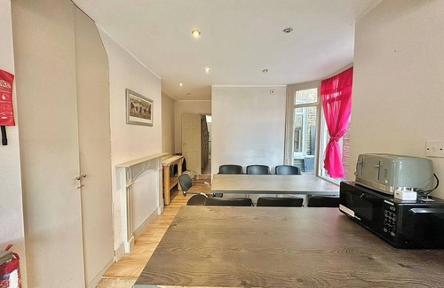 Evelyn House | Large house in Central London, perfect for groups or families 105