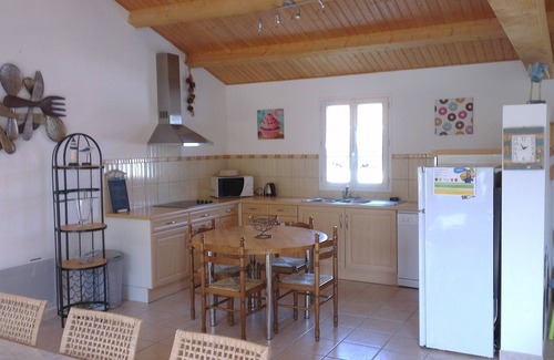Barbatre House | Large house N10 400m from the sea and shops animals accepted