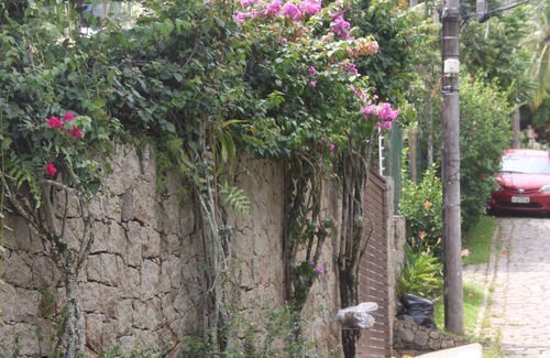 Ilhabela Historical Center House | Large house with panoramic views, 300 meters from the village - 3 bedrooms (01 en suite)